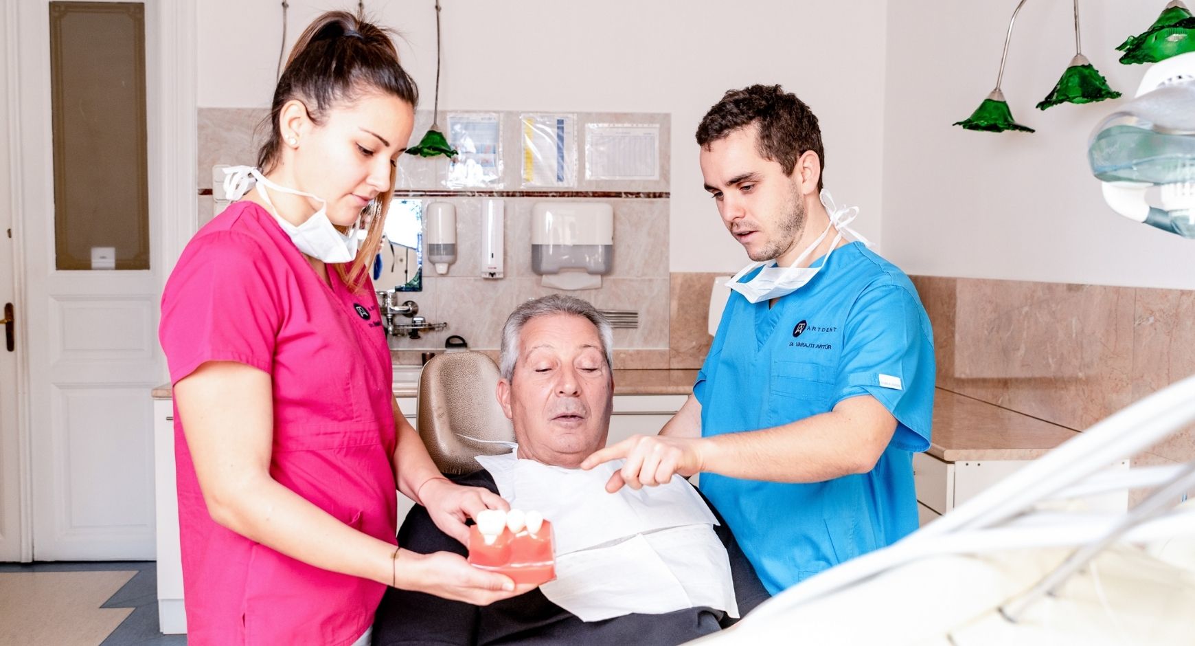 Fogászati implantátum konzultáció az Artdent Fogászatnál