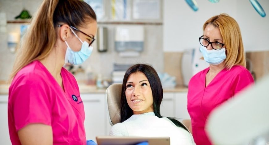 Mikroszkópos gyökérkezelés