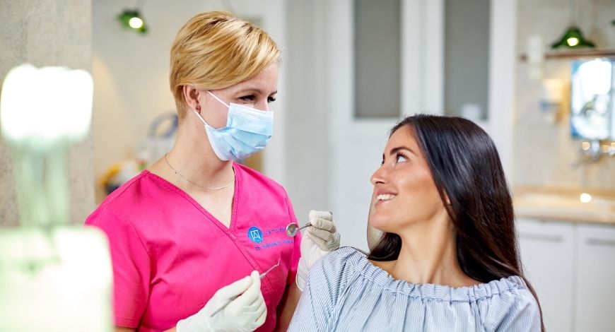 Minden, amit tudni szeretne a láthatatlan fogszabályozásról az Artdent Fogászattól!